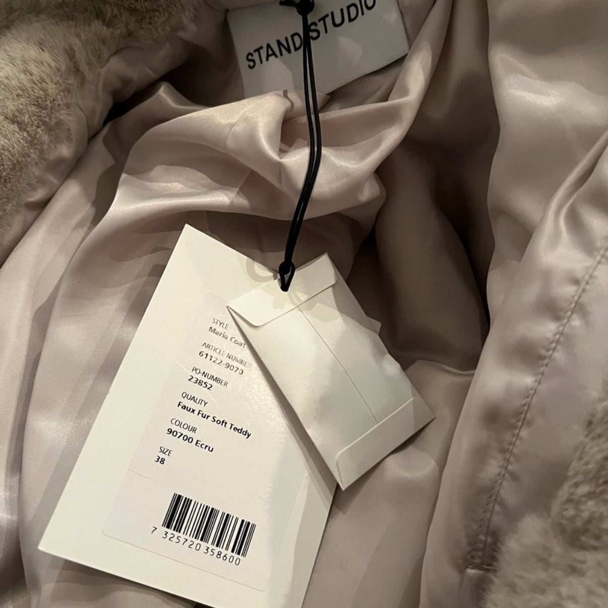 Stand Studio Maria Coat