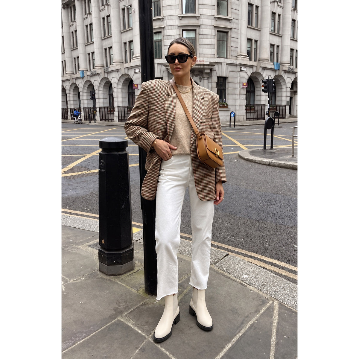 Aeyde Leather Chelsea Boots