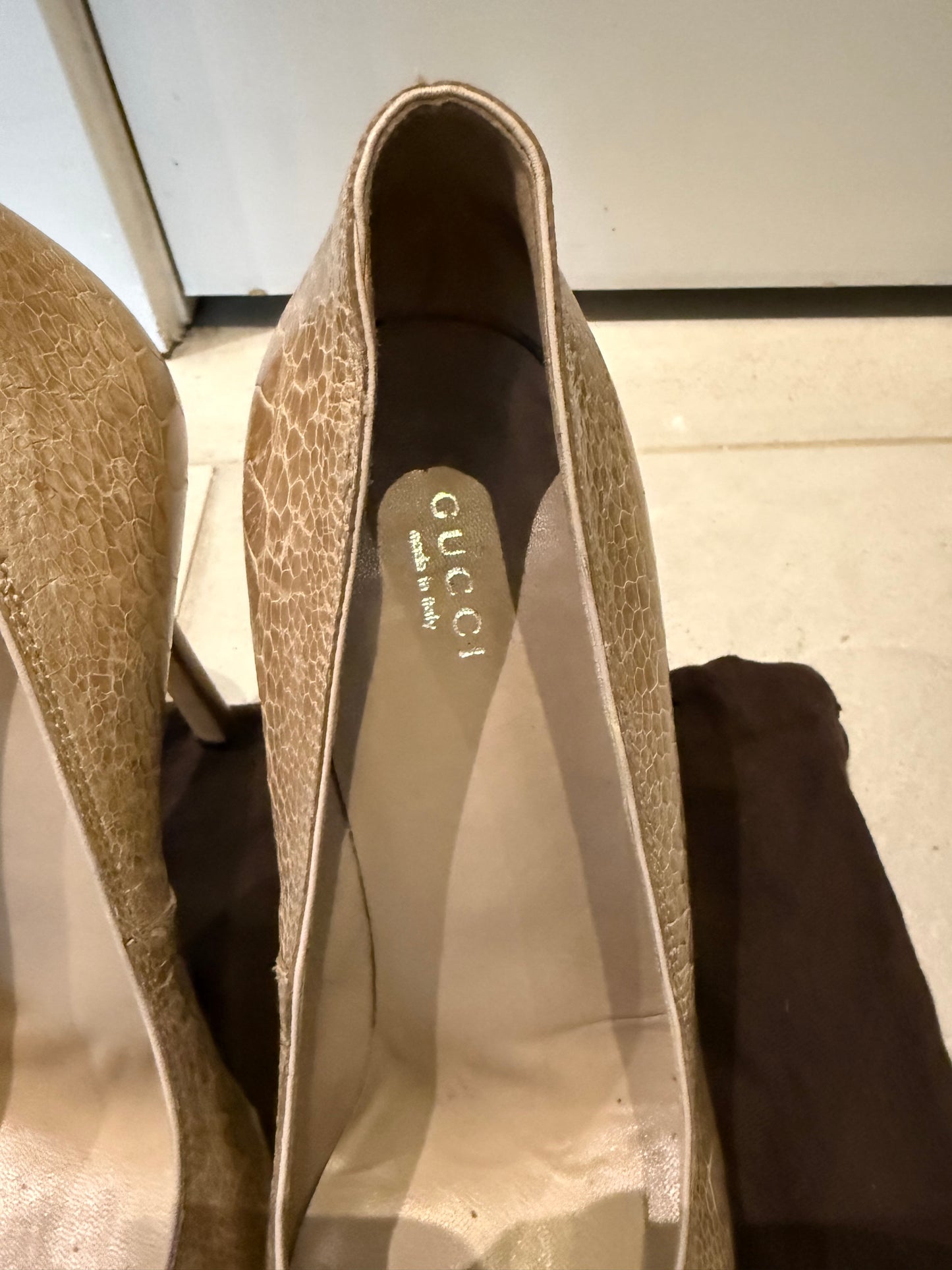 Gucci Ostrich Leg Pump