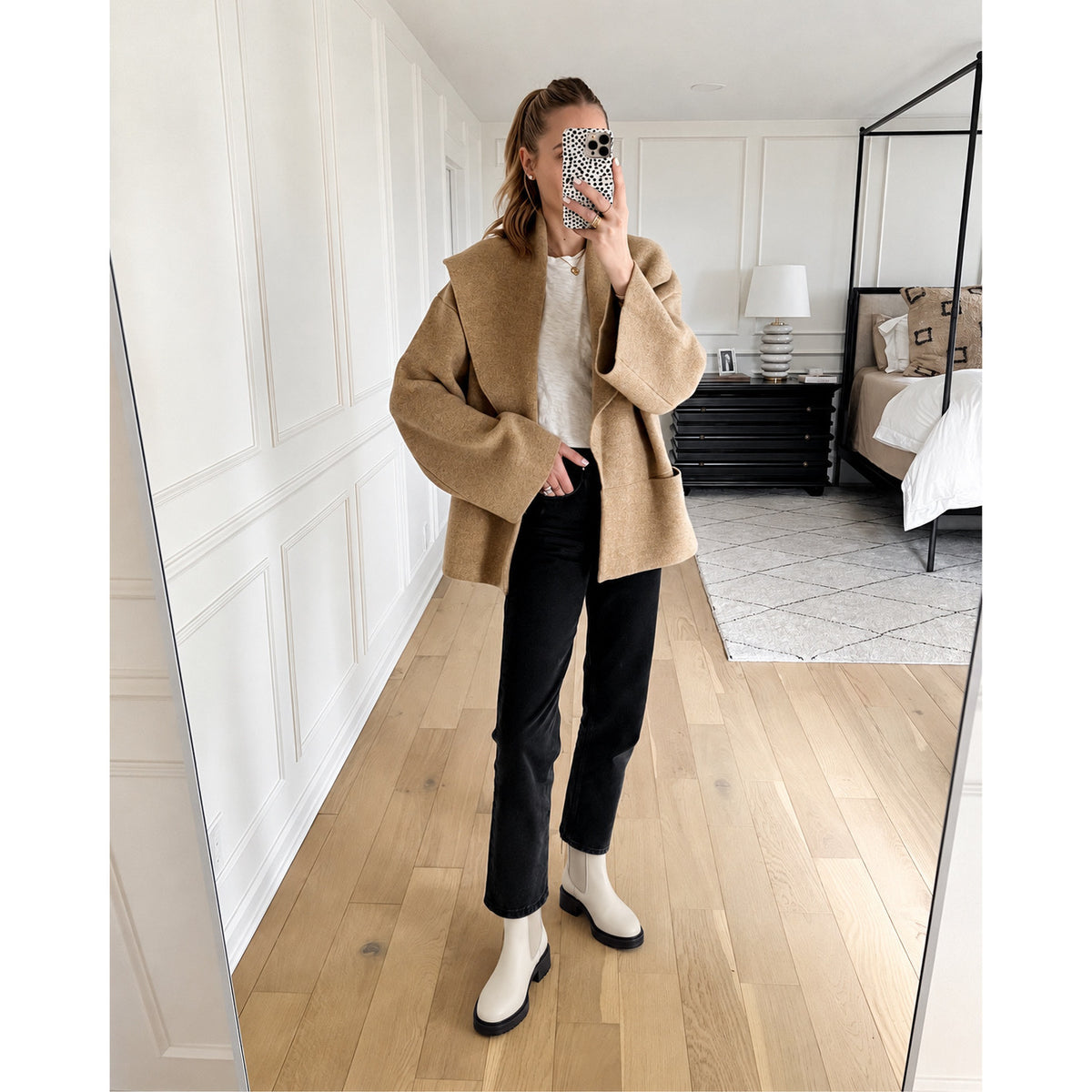Aeyde Leather Chelsea Boots