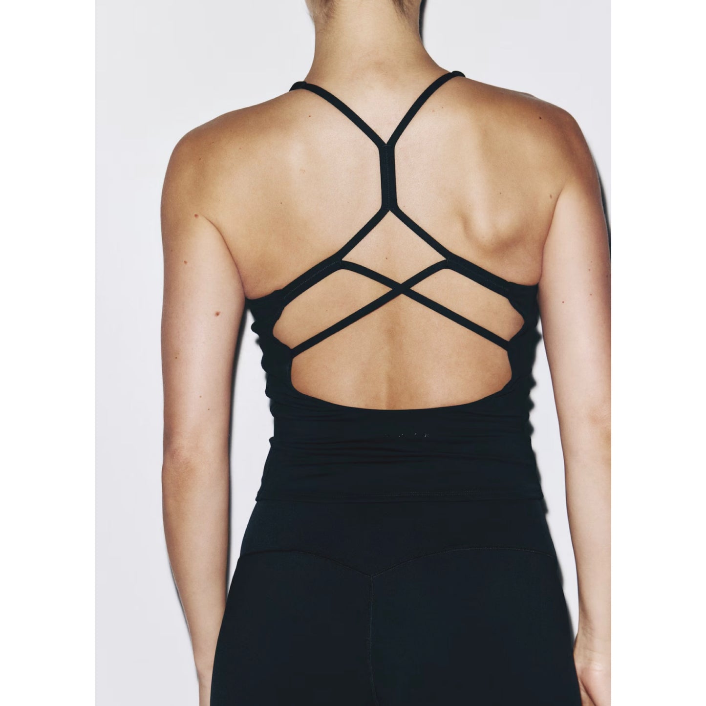 H&M Move Sports Bra
