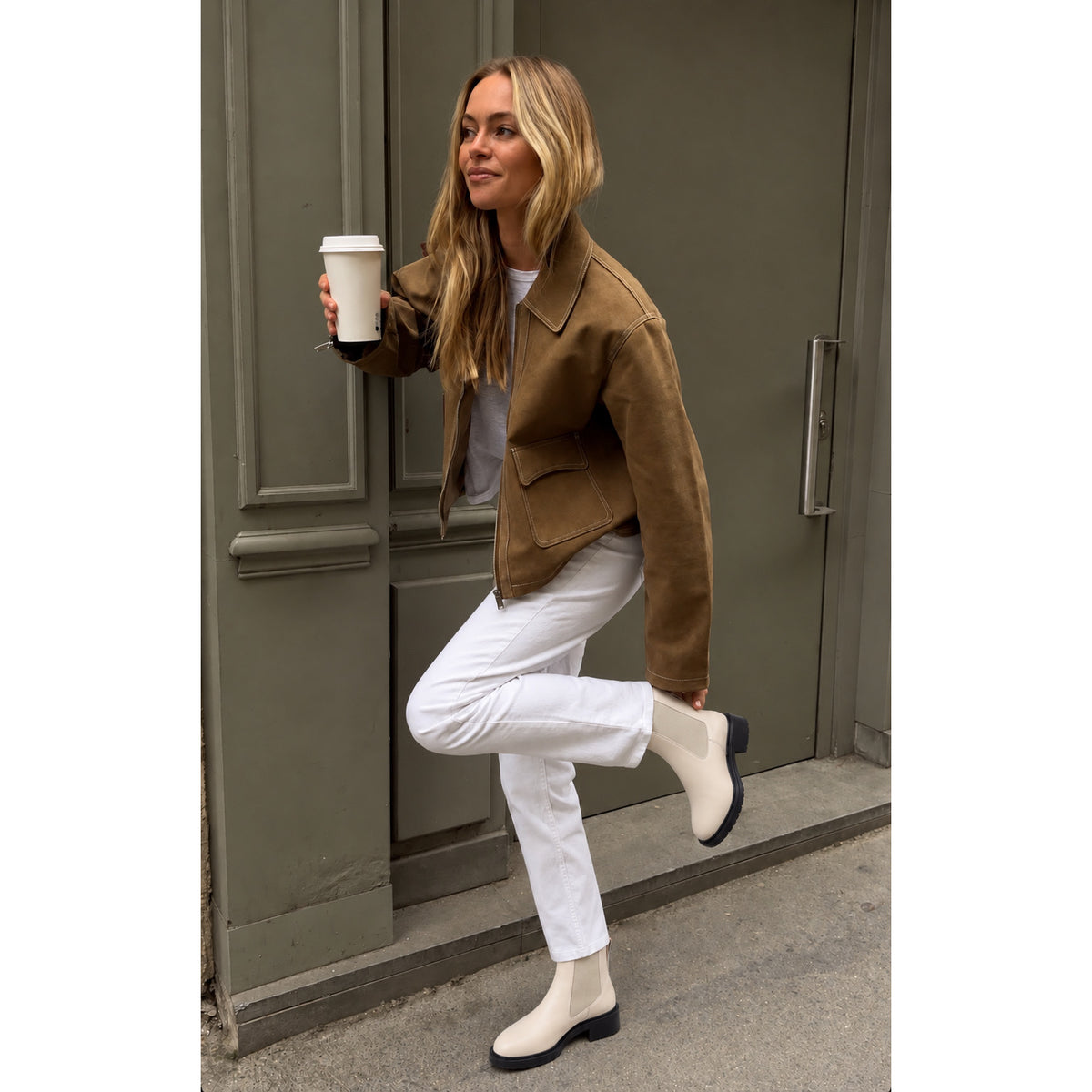 Aeyde Leather Chelsea Boots