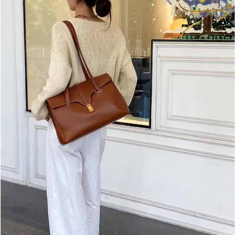 Céline 16 Large Shoulder Bag