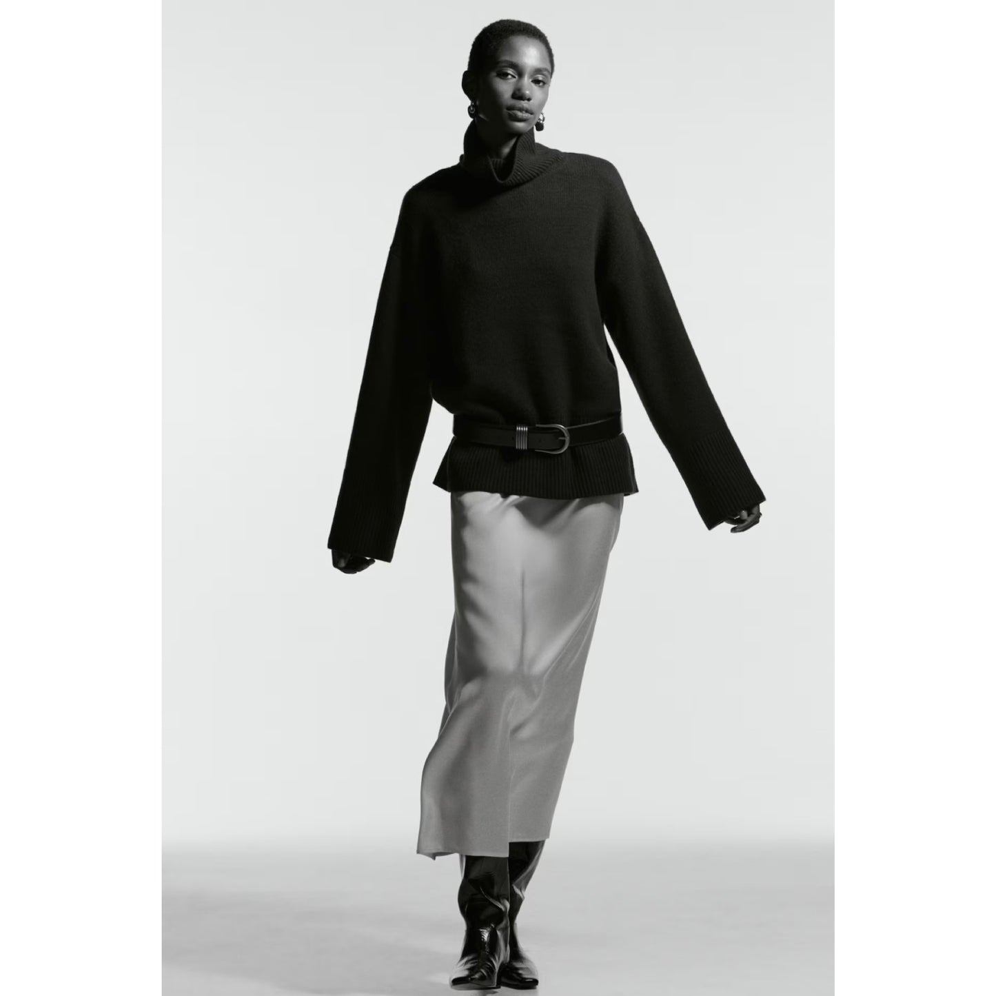 H&M Navy Cashmere Turtleneck