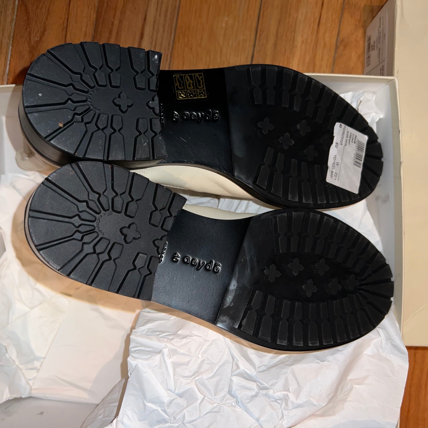 Aeyde Leather Chelsea Boots â Amy's Finery