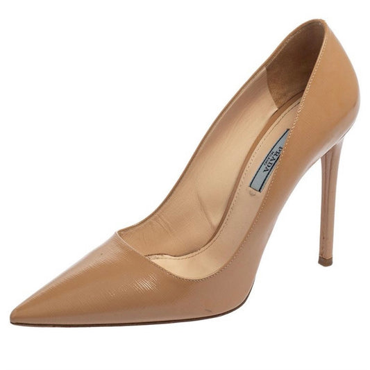 Prada Pointed Toe Saffiano Pump